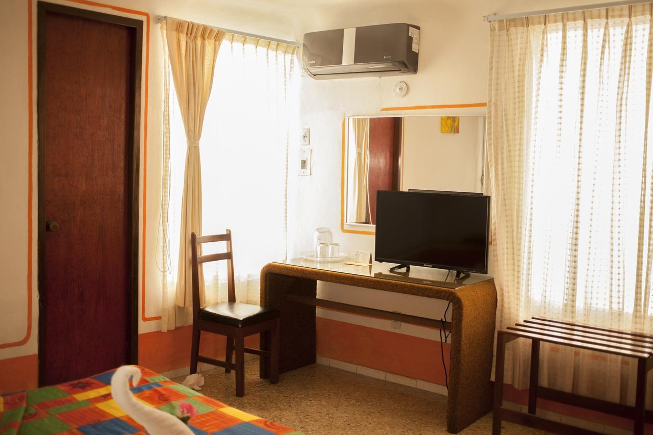 Hotel Carrillos Канкун Экстерьер фото