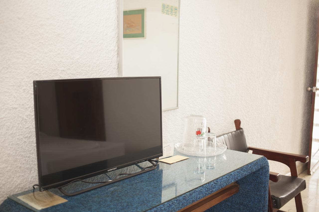 Hotel Carrillos Канкун Экстерьер фото